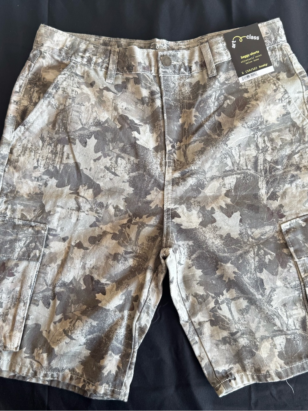 Art Class Boys Large 10/12 Husky Baggy Leaf Camo Cargo Shorts Below Knee NWT